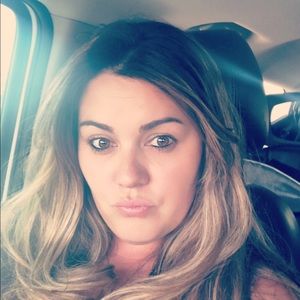 Meet your Posher, Brenda